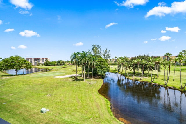 3 of 38 - 3595 Birdie Drive #406, Lake Worth, FL