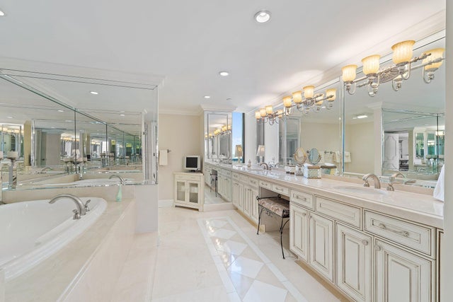 4 of 48 - 100 Lakeshore Drive #1558, North Palm Beach, FL