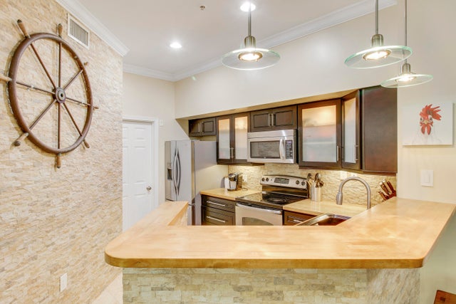 3 of 47 - 11760 Saint Andrews Place #303, Wellington, FL