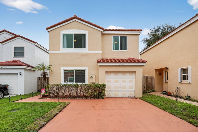 1 of 35 - 6207 Navajo Terrace, Margate, FL