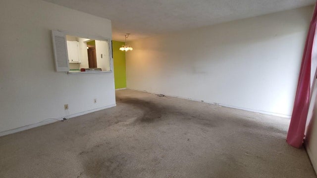 3 of 34 - 208 Kent M, West Palm Beach, FL
