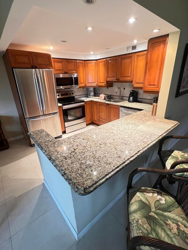 1 of 30 - 174 Somerset I, West Palm Beach, FL