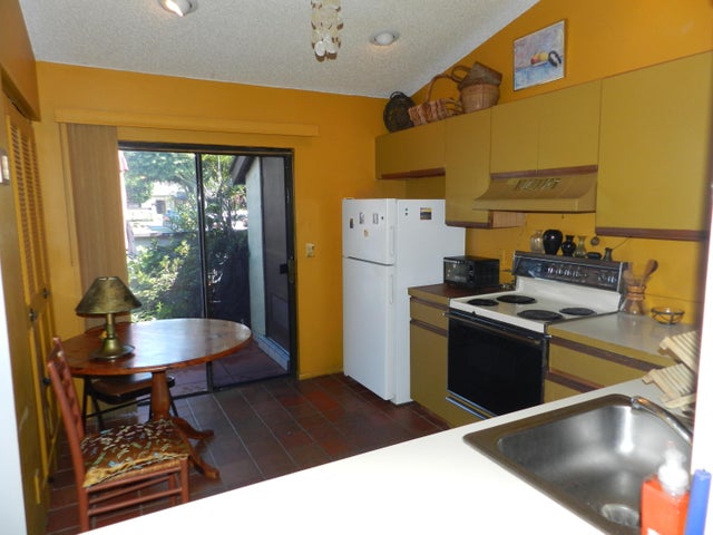 2 of 32 - 450 Knollwood Court, Royal Palm Beach, FL