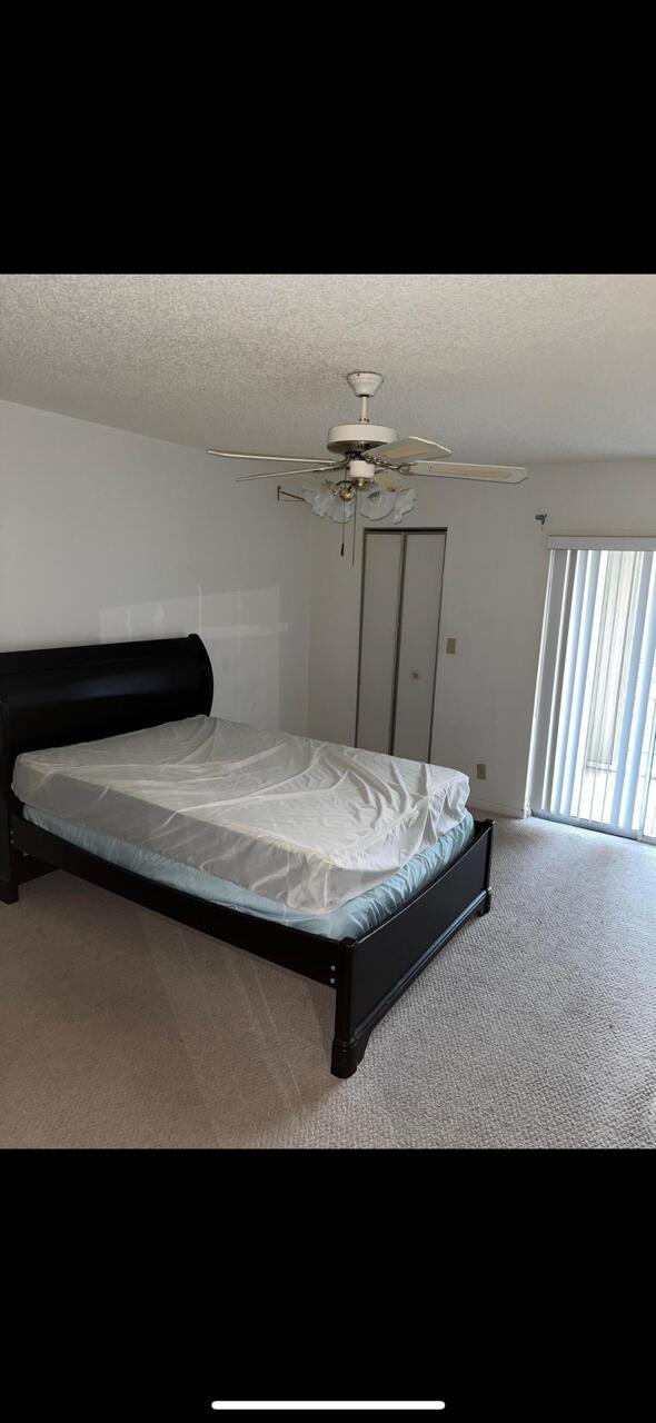4 of 8 - 3186 Via Poinciana #211, Lake Worth, FL