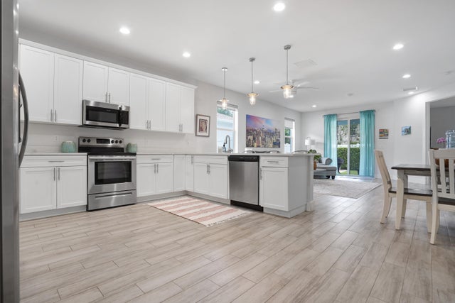 2 of 23 - 1033 Mango Drive, Delray Beach, FL