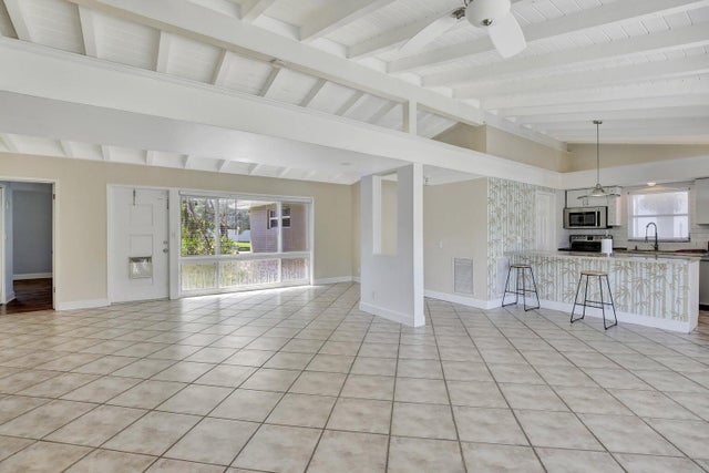 4 of 42 - 1733 Sw 5th Court, Fort Lauderdale, FL
