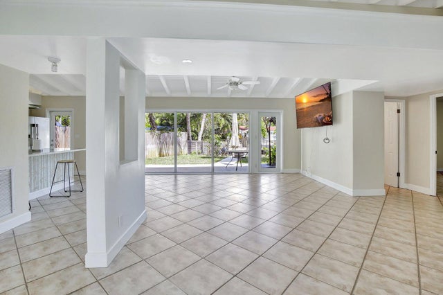 5 of 42 - 1733 Sw 5th Court, Fort Lauderdale, FL