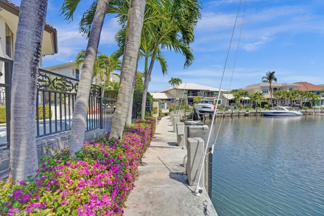 4 of 34 - 5312 Boca Marina Circle N, Boca Raton, FL