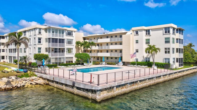 1 of 40 - 1820 New Palm Way #202, Boynton Beach, FL