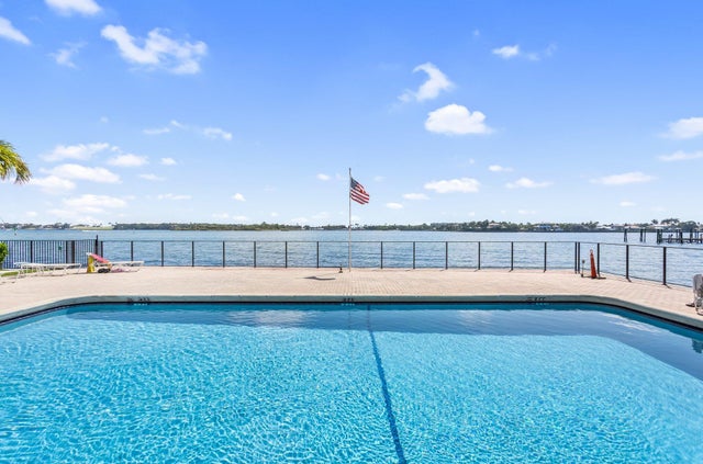 5 of 40 - 1820 New Palm Way #202, Boynton Beach, FL