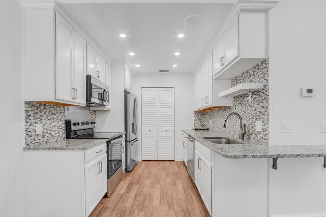 2 of 21 - 8420 Se Croft Circle Circle #e-7, Hobe Sound, FL