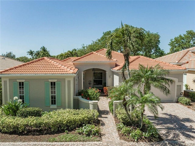 9325 E Maiden Court, Vero Beach