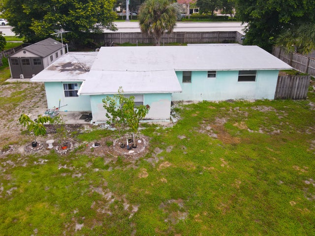 5 of 16 - 122 Springdale Road, Lake Worth, FL