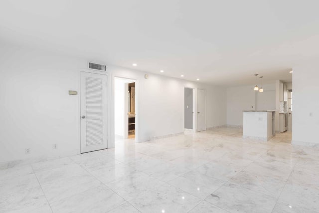 4 of 41 - 2420 Se 17th Street Street #401c, Fort Lauderdale, FL