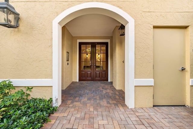 2 of 30 - 3940 N Flagler Drive #101, West Palm Beach, FL
