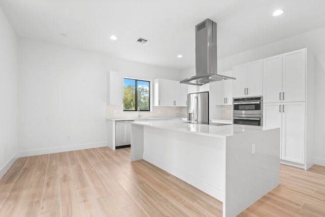 5 of 26 - 1450 Sw 23rd Street, Fort Lauderdale, FL