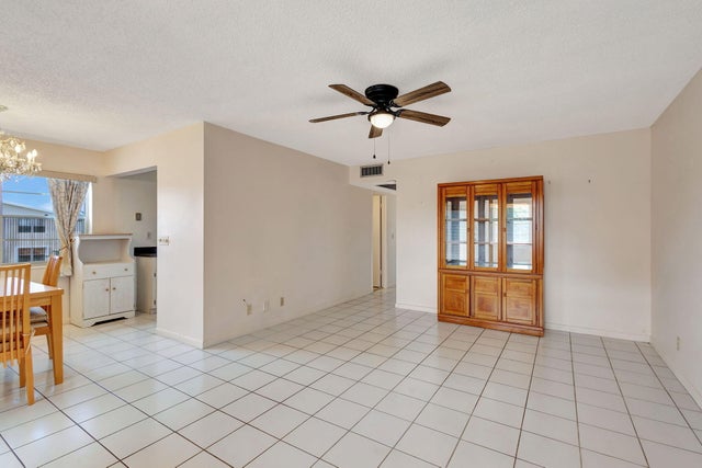 5 of 38 - 332 Sheffield N, West Palm Beach, FL