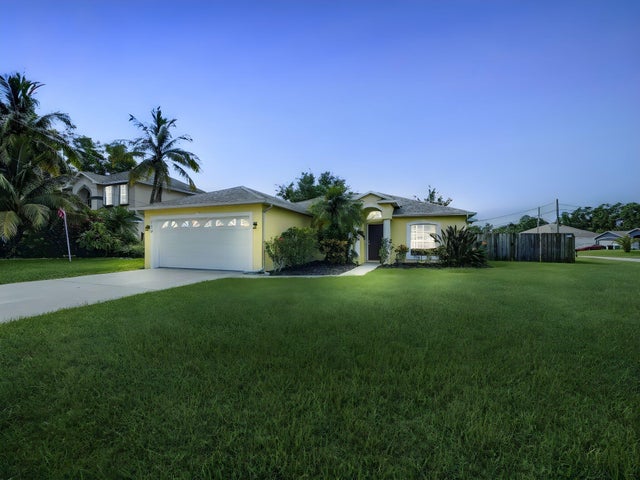 5323 Nw Perez Court, Port Saint Lucie