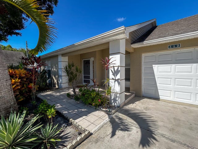 4 of 25 - 312 Nw Tuscany Lane, Port Saint Lucie, FL