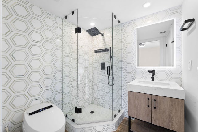 2 of 21 - 911 Ocean Drive #201, Juno Beach, FL