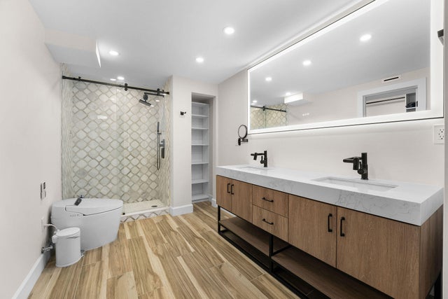 4 of 21 - 911 Ocean Drive #201, Juno Beach, FL