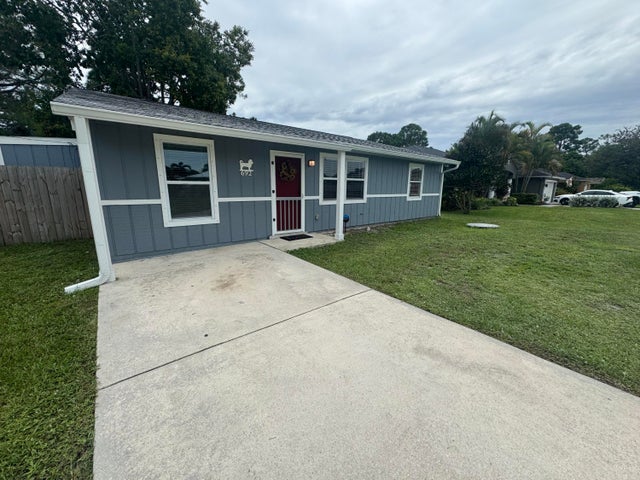 1 of 25 - 692 Nw Kilpatrick Avenue, Port Saint Lucie, FL