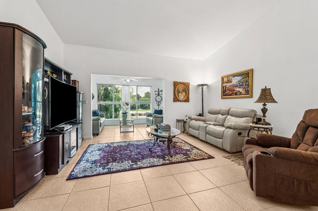 5 of 26 - 5951 Regal Glen Drive #202, Boynton Beach, FL