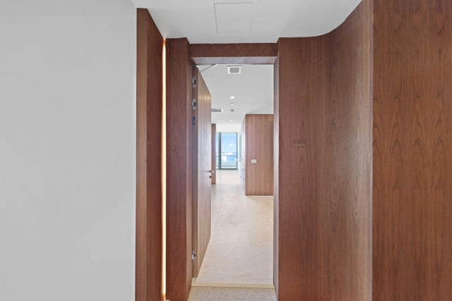 2 of 36 - 200 Arkona Court #1803, West Palm Beach, FL