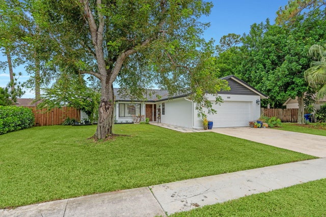 2 of 18 - 160 Parkwood Drive, Royal Palm Beach, FL