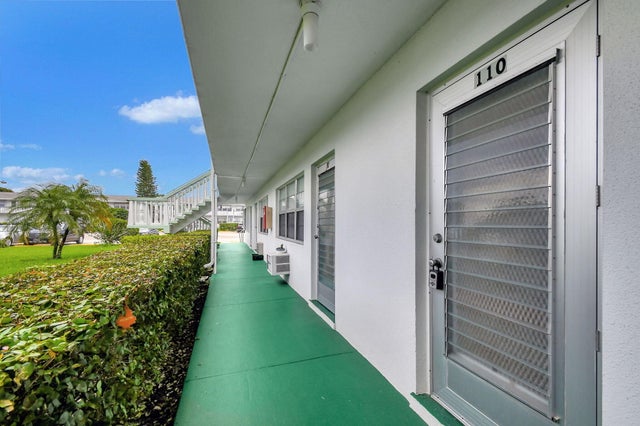 2 of 34 - 110 Kingswood F, West Palm Beach, FL
