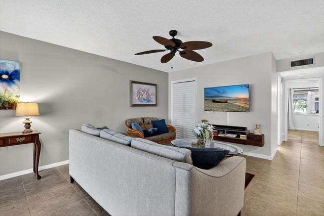 4 of 36 - 242 High Point Court W ##b, Delray Beach, FL