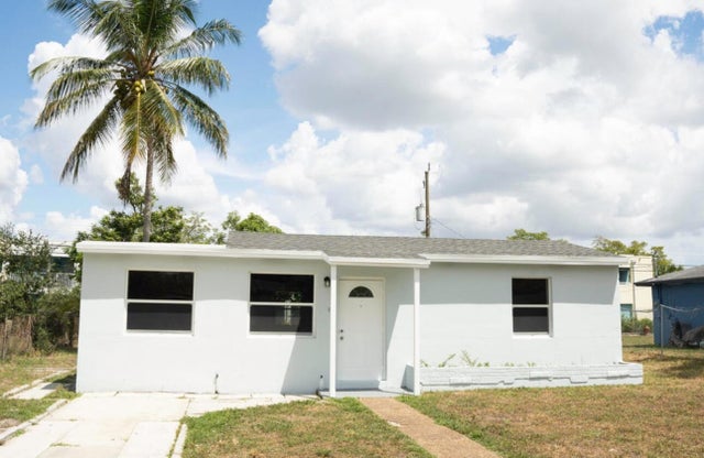 1 of 7 - 2317 Nw 15th Court, Fort Lauderdale, FL