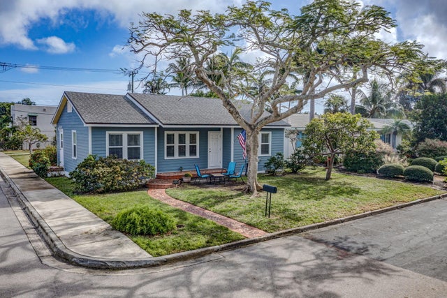 1 of 51 - 1132 N Palmway, Lake Worth Beach, FL