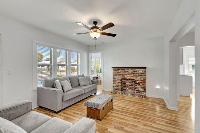3 of 51 - 1132 N Palmway, Lake Worth Beach, FL