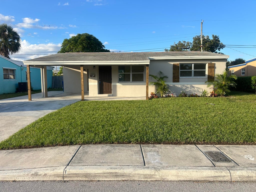 1210 W 26th Ct, Riviera Beach