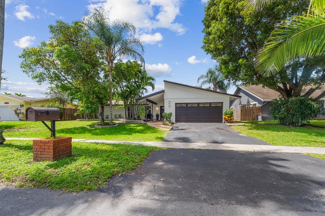 3 of 47 - 1620 Nw 118th Avenue, Pembroke Pines, FL