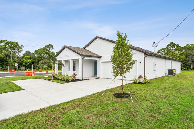 2 of 43 - 885 Sw Tulip Boulevard #40, Port Saint Lucie, FL