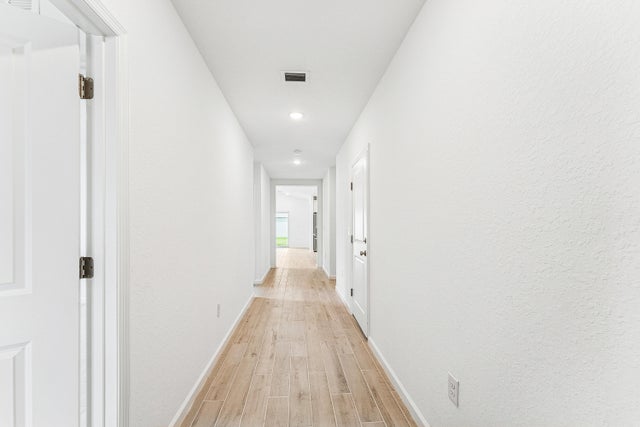 4 of 43 - 885 Sw Tulip Boulevard #40, Port Saint Lucie, FL