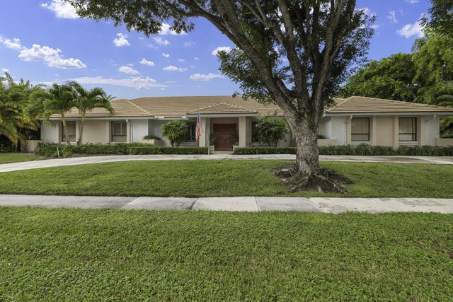 1 of 41 - 2812 Embassy Drive, West Palm Beach, FL