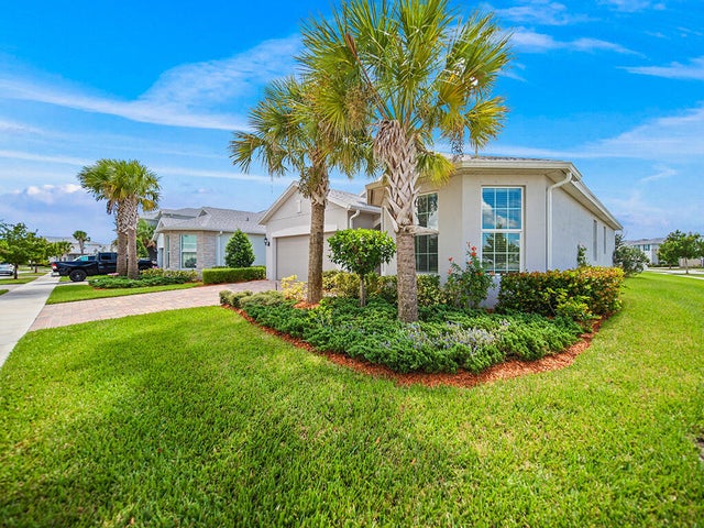 2 of 17 - 10550 Sw Captiva Drive, Port Saint Lucie, FL