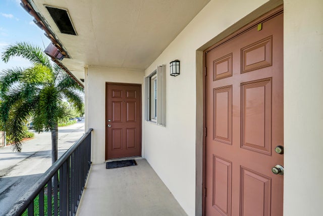 5 of 52 - 2600 S Kanner Highway #q8, Stuart, FL