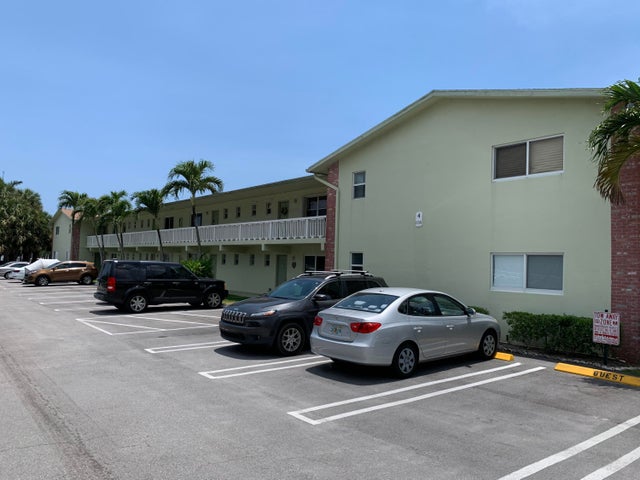 1 of 19 - 658 Ne 6th Court #l, Boynton Beach, FL