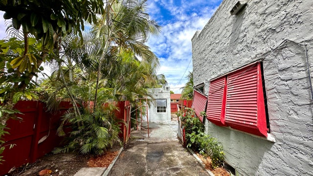 5 of 30 - 627 Winters Street #n/a, West Palm Beach, FL