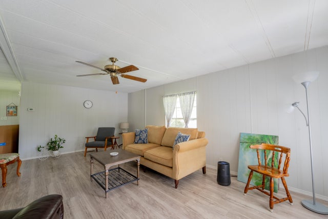 3 of 15 - 176 W Caribbean, Port Saint Lucie, FL