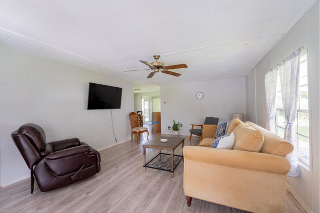 4 of 15 - 176 W Caribbean, Port Saint Lucie, FL