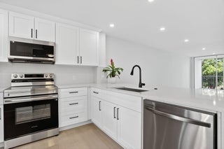 Photo of Listing #RX-11125246