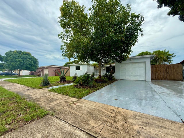 5 of 25 - 6574 Nw 4 Street, Margate, FL