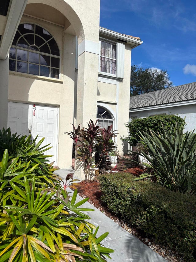 2 of 32 - 3173 Dogwood Lane, Margate, FL