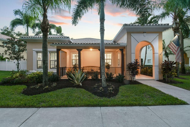 2 of 27 - 164 Florence Drive, Jupiter, FL