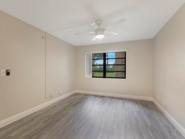 5 of 22 - 4760 Lucerne Lakes 104 Boulevard W #104, Lake Worth, FL